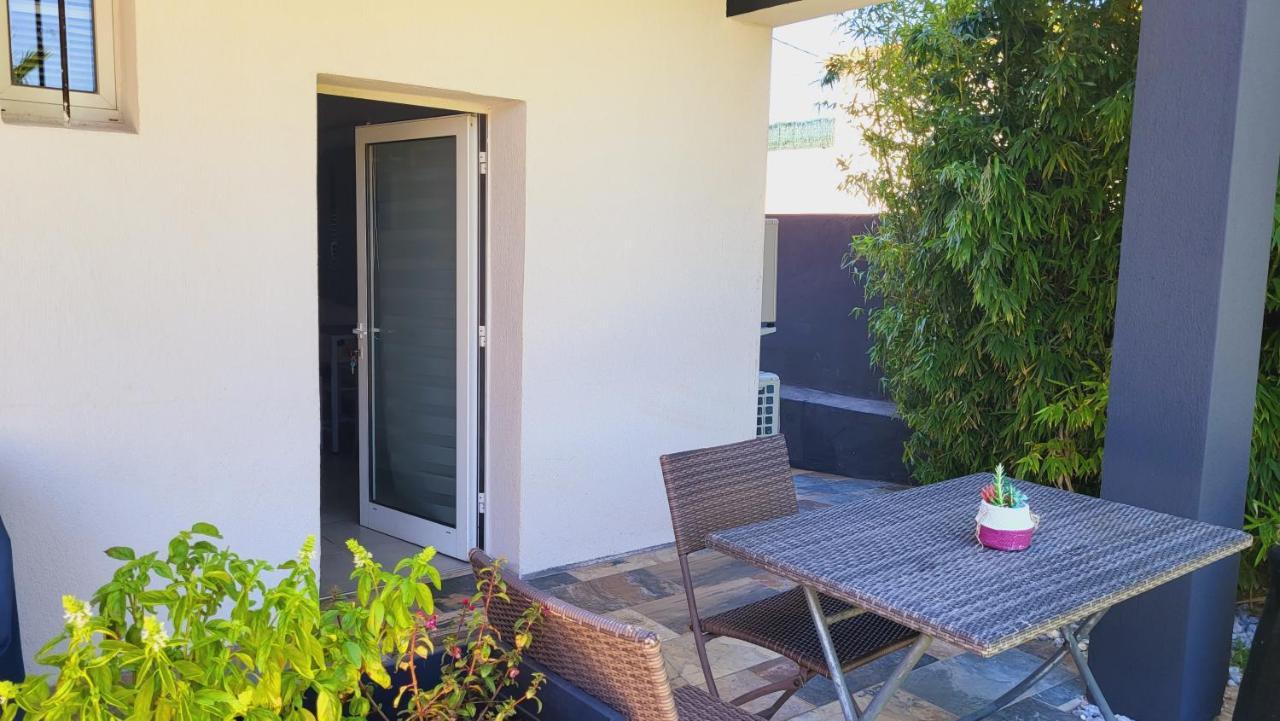 Studio Prive Attenant Villa Piscine Marsella Exterior foto
